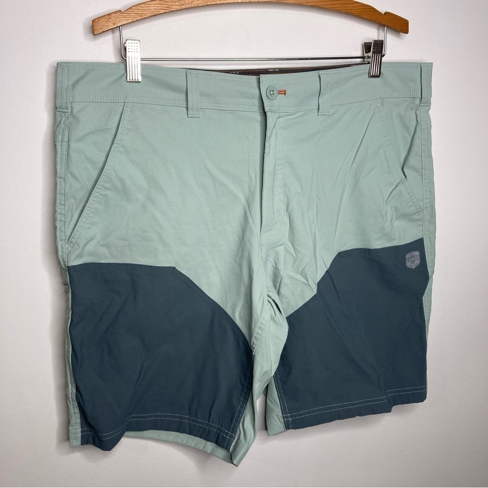 Eddie Bauer Men’s Sport shop‎ shorts color block size 38
